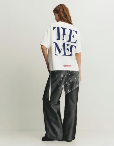 Pull&Bear – The Met – Vit t-shirt - view 1