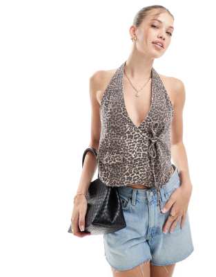 Pull&Bear Pull&Bear tie detail denim waistcoat in leopard print-Brown