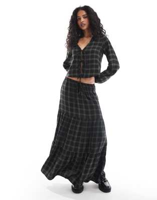 tiered maxi skirt in green check