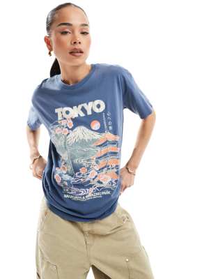 Pull & Bear - Tokyo - T-Shirt in Blau mit Grafik