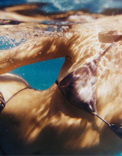Pull&Bear - Top bikini a triangolo blu tie-dye - view 1