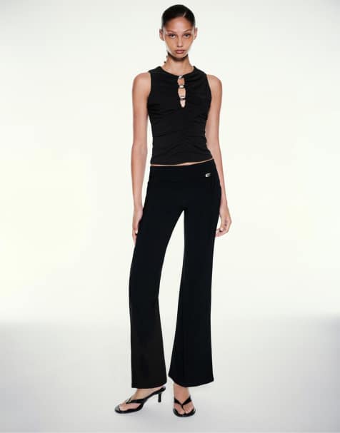 Pull&Bear top con cut-out e applicazioni nero - view 1
