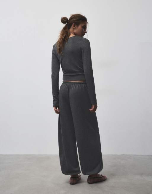 Pull&Bear top croisé ceinturé gris, 3 de 7