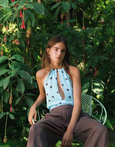 Pull&Bear top dos nu à pois avec découpe en turquoise pâle - view 1