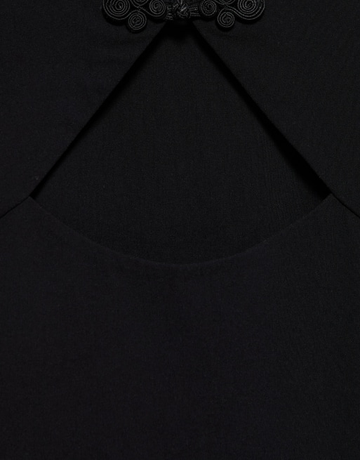 Pull&Bear top med ståkrave og nøglehul i sort, 7 af 7