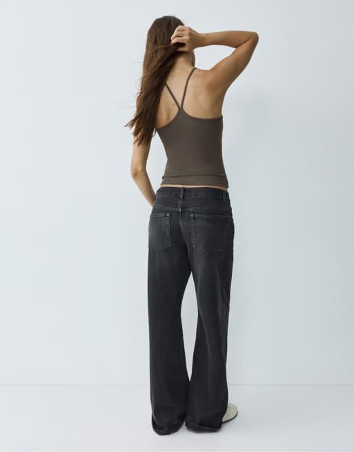 Pull&Bear Top mit Neckholder und Riemchen am Rücken in Mink, 2 von 7