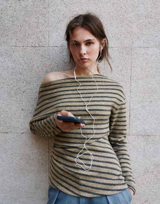 Pull&Bear top morbido al tatto asimmetrico a righe, 3 di 5