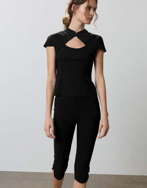 Pull&Bear top nero con colletto alla coreana e apertura a goccia - view 1