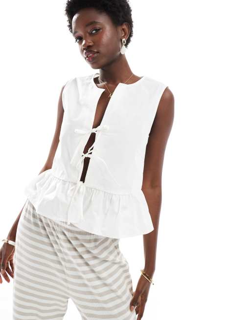 Pull&Bear - Top peplo bianco allacciato in popeline