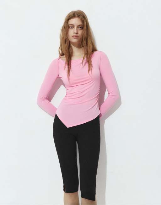 Pull&Bear - Top rosa con scollo a barchetta e dettaglio raccolto