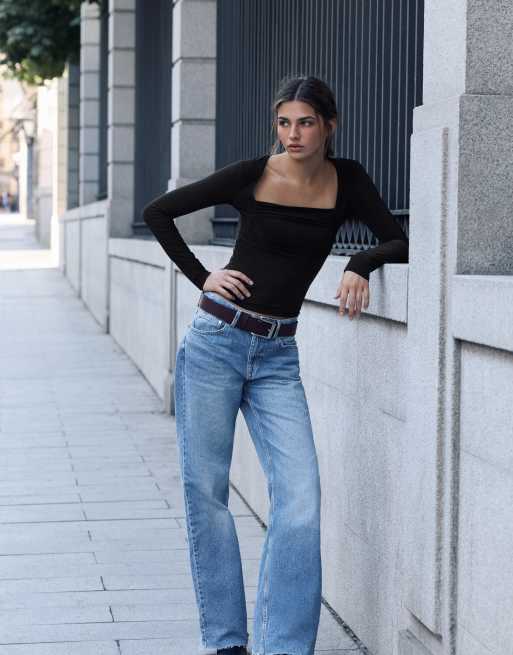 Pull&Bear topp med fyrkantig halsringning och rynkningar i svart, 4 av 7