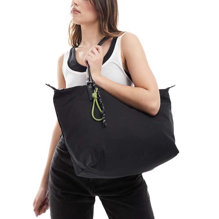 Pull&Bear tote bag carabiner in black | ASOS