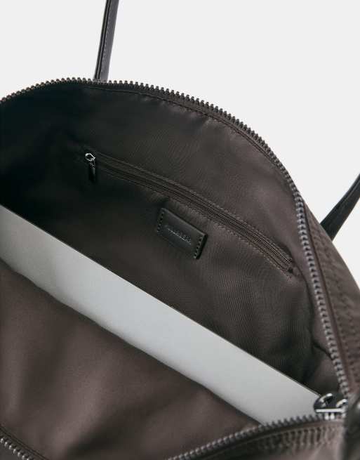 Pull&Bear tote tas van nylon met versiering in bruin, 2 van 5