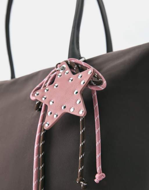 Pull&Bear tote tas van nylon met versiering in bruin, 4 van 5