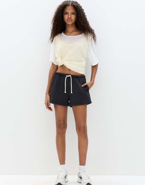 Pull&Bear tracksuit bermuda shorts with contrast drawstring in black - view 1
