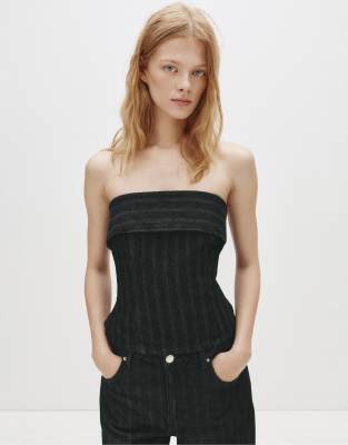 Pull & Bear - Trägerloses Oberteil in Schwarz mit Nadelstreifen