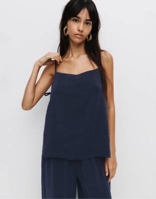 Pull & Bear - Trägeroberteil in Marineblau mit kleinen Schleifen