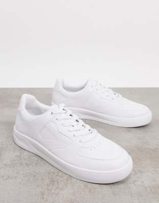 white pull on trainers