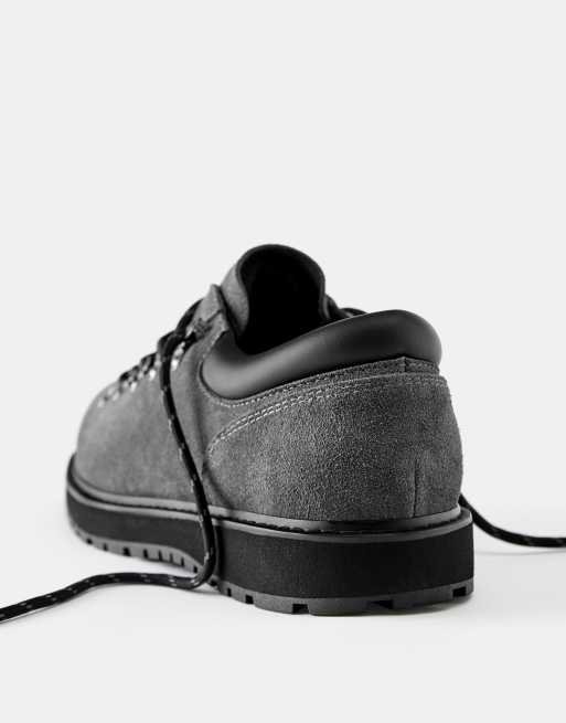 Pull&Bear trekking-skor i läder i grå, 3 av 5