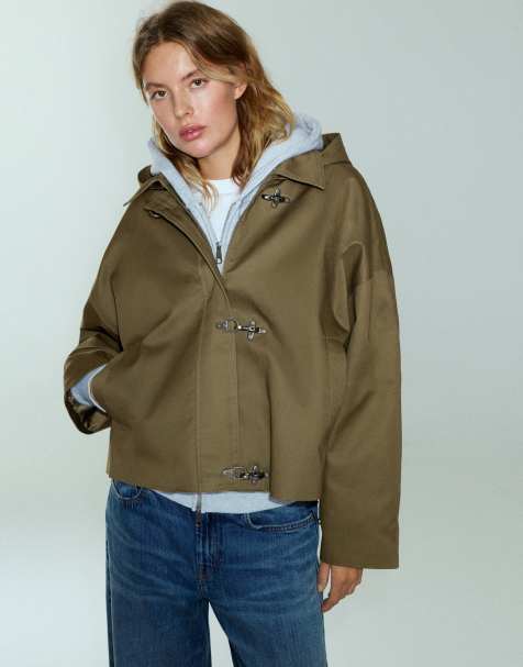 Pull&Bear trench corto con alamari in kaki - view 1