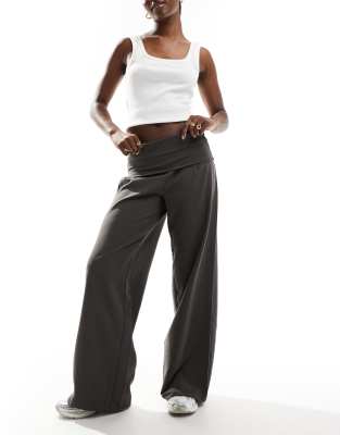 Pullbear Turnover Waistband Wide Leg Tailored Trouser In Taupe - Asos Tailored Trouser New In 1st November 2024