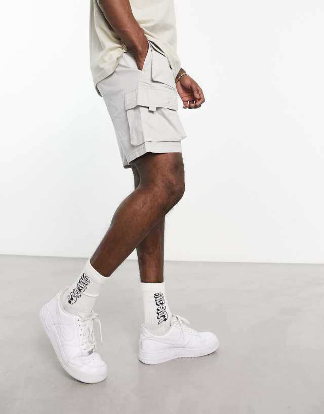 Pull&Bear utility cargo shorts in stone