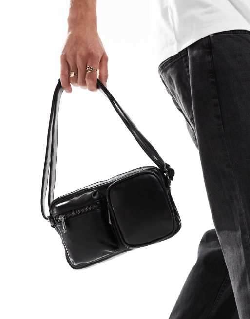 Pull Bear Utility Tasche zum Umhangen mit Taschen vorne ASOS