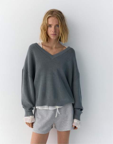 Pull&Bear V-neck jumper in bluish grey - view 1