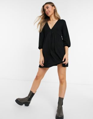 black v neck smock dress