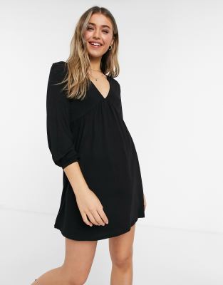 black v neck smock dress