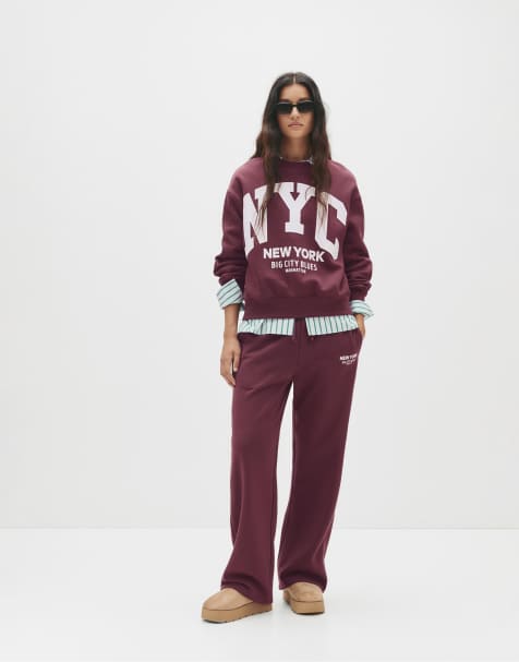 Pull&Bear Varsity graphic tracksuit bottoms in burgundy - view 1
