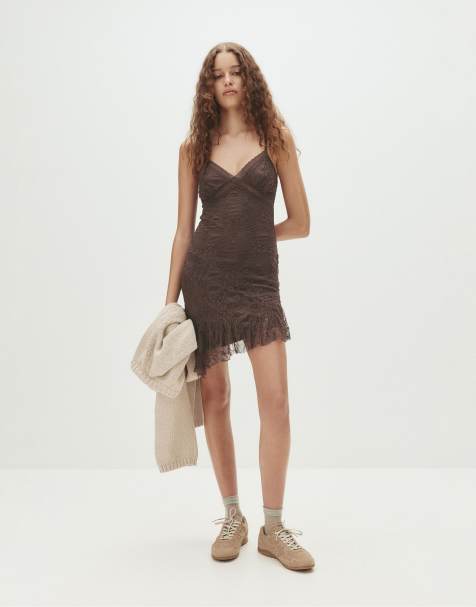 Pull&Bear - Vestito corto asimmetrico in pizzo marrone - view 1
