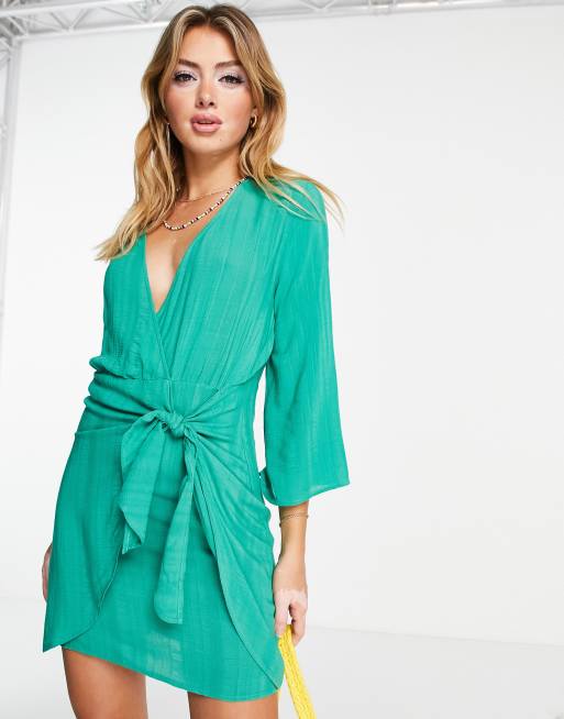 Pull&Bear - Vestito corto rustico allacciato sul davanti verde