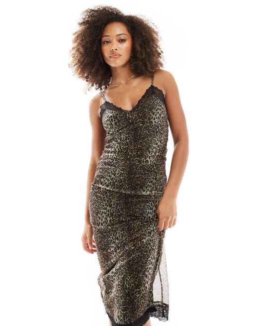 Pull&Bear - Vestito midi in tessuto a rete leopardato con bordo in pizzo