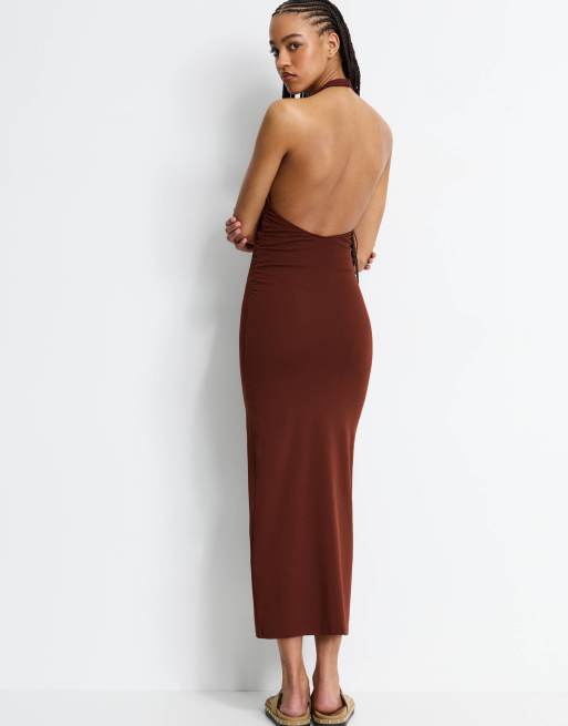 Pull&Bear Vestito midi rosso allacciato al collo con schiena