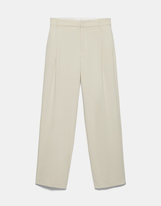 Pull&Bear vida byxor med raka ben, figursydda och med insnitt i naturvit, 5 av 6