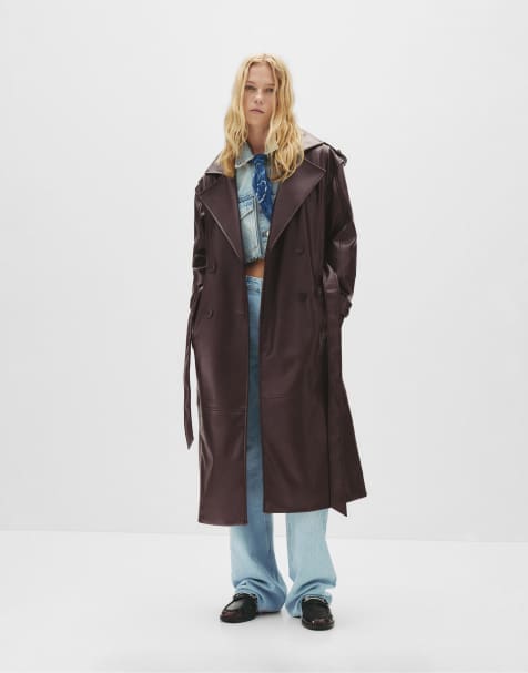 Pull&Bear - Vinrød trenchcoat i imiteret læder - view 1