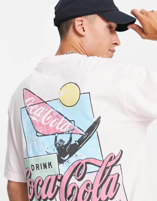 Camiseta coca cola pull and bear sales