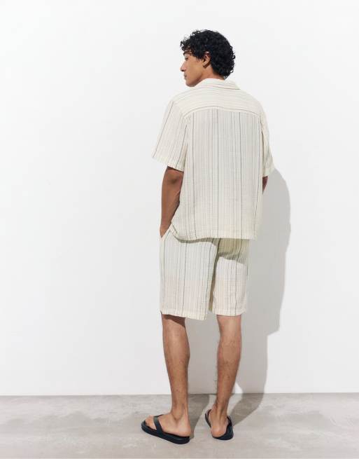 Pull&Bear – Vit- och marinblårandig skjorta i crepe med korta ärmar, 2 av 4