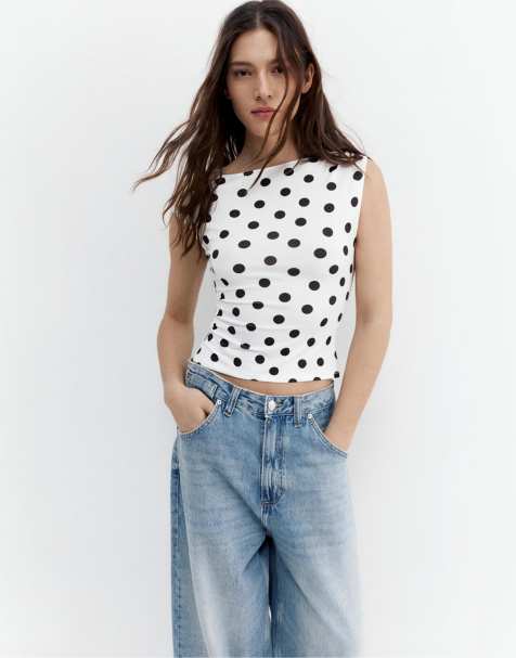 Pull&Bear – Vit, svartprickig, asymmetrisk topp med indragna detaljer - view 1