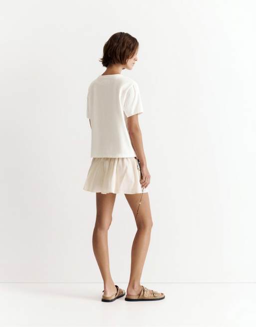 Pull&Bear – Vit t-shirt med pärlade blommor, 2 av 4