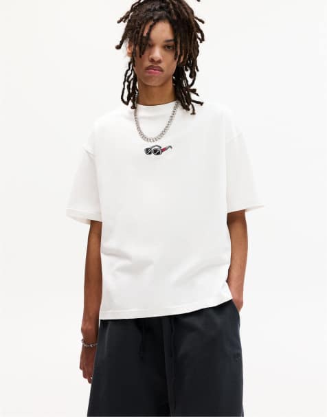 Pull&Bear – Vit t-shirt med STWD-broderi - view 1