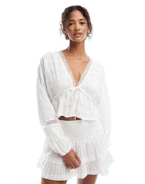 Pull&Bear – Vit, texturerad blus i bäckebölja med knytdetaljer, del av set - view 1
