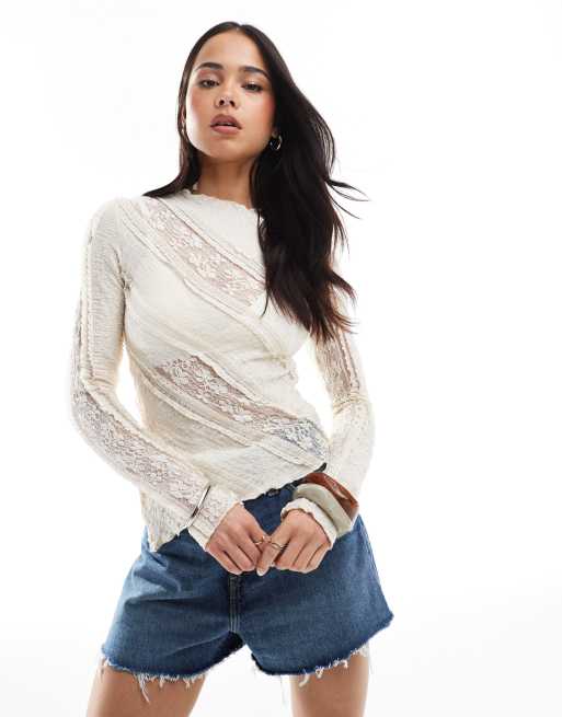 Pull&Bear – Vit topp i spets med asymmetrisk fåll och slits