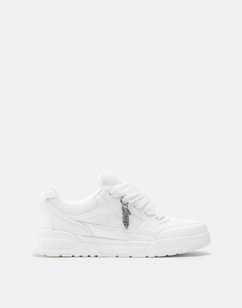 Pull&Bear – Vita sneakers i skatestil med flera paneler - view 1