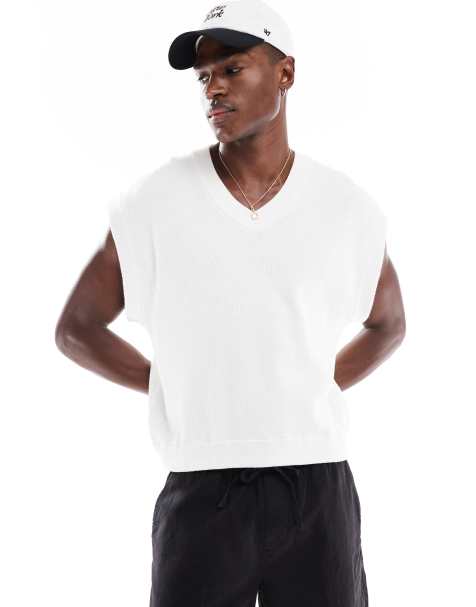 Pull&Bear – Vitt, stickat linne - view 1