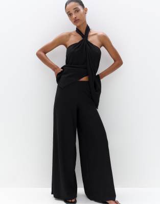 Pull & Bear - Voluminöse Hose aus Krepp in Schwarz