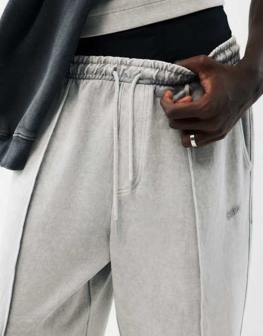 Pull&Bear Washed-effect jogger trousers in grey, 3 of 7