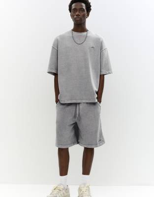 Pull&Bear washed STWD jogger bermuda shorts in grey - view 1