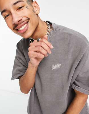 pull and bear grey t shirt